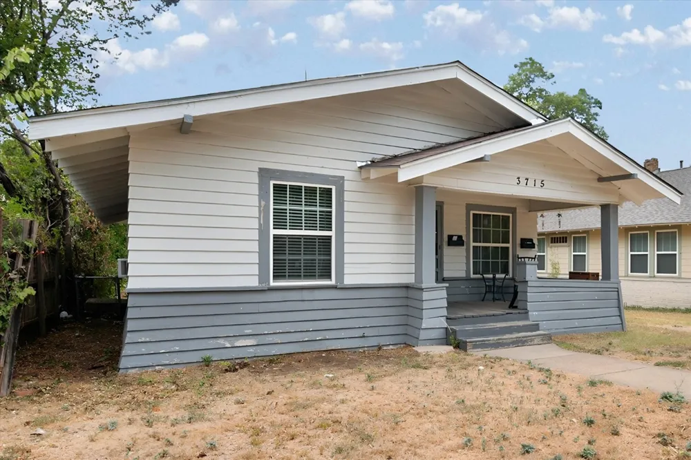 3715 Travis Avenue #C Fort Worth, TX 76110