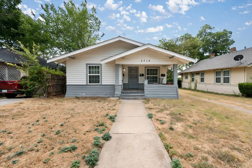3715 Travis Avenue #C Fort Worth, TX 76110