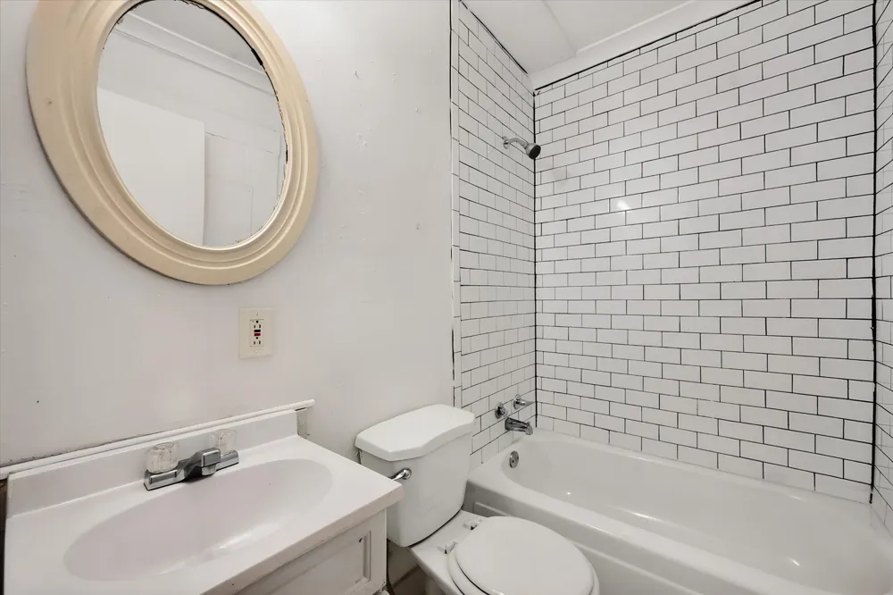 3715 Travis Avenue #C Fort Worth, TX 76110
