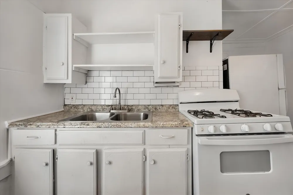 3715 Travis Avenue #C Fort Worth, TX 76110