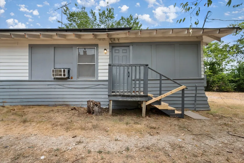 3715 Travis Avenue #C Fort Worth, TX 76110