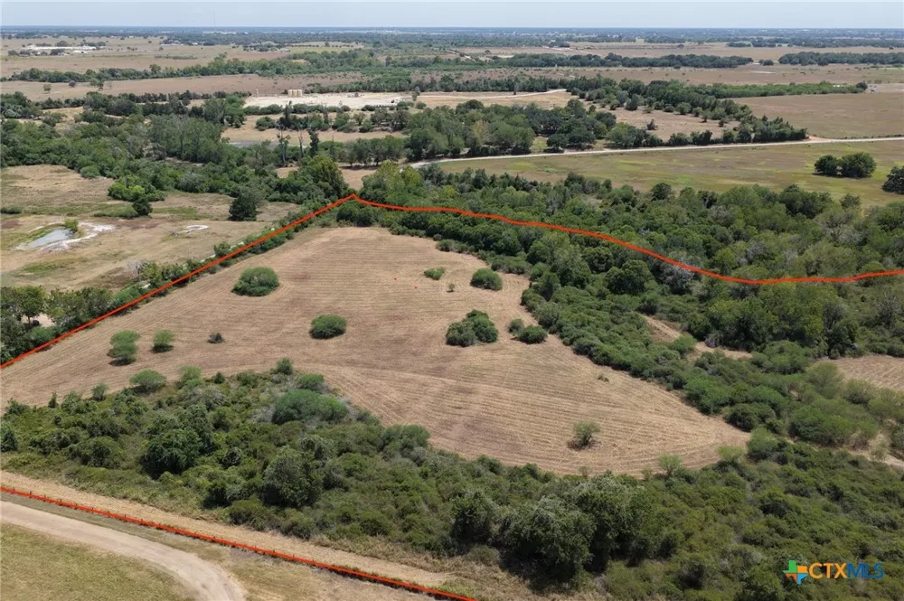 County Road 322 Shiner, TX 77984