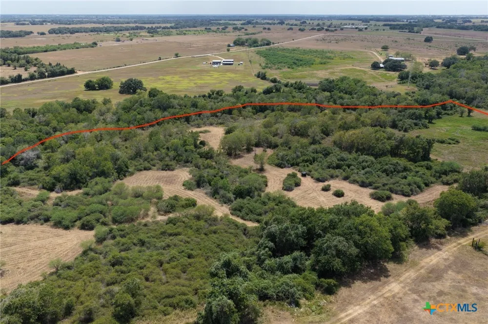 County Road 322 Shiner, TX 77984