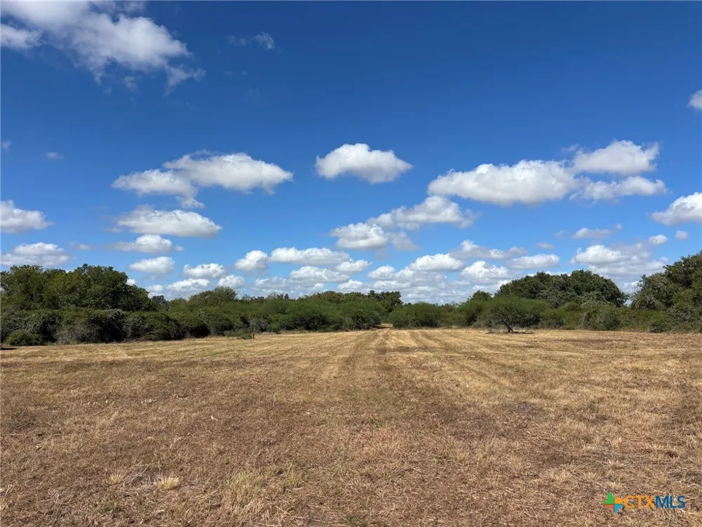 County Road 322 Shiner, TX 77984