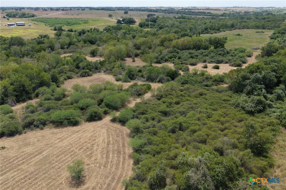 County Road 322 Shiner, TX 77984