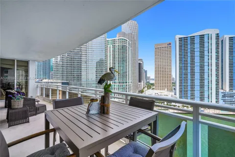 901 Brickell Key Blvd #1807