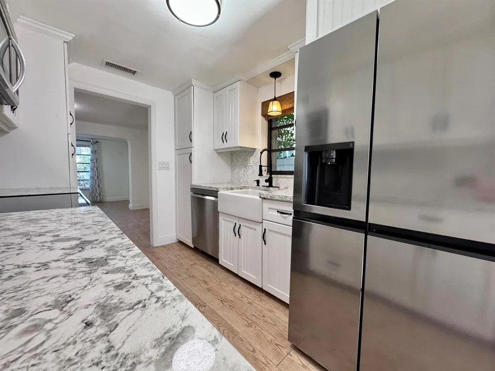 2390 SW 18th Avenue Fort Lauderdale, FL 33315