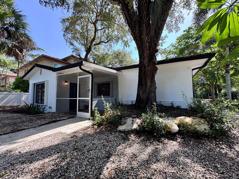 2390 SW 18th Avenue Fort Lauderdale, FL 33315