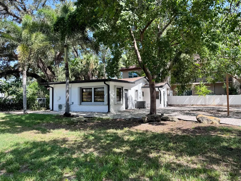 2390 SW 18th Avenue Fort Lauderdale, FL 33315