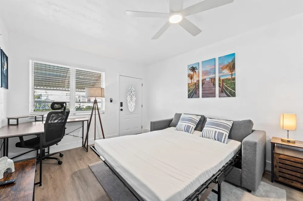 310 NE 6TH STREET #2 Hallandale Beach, FL 33009