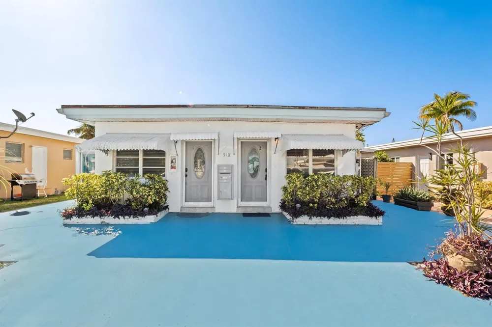 310 NE 6TH STREET #2 Hallandale Beach, FL 33009