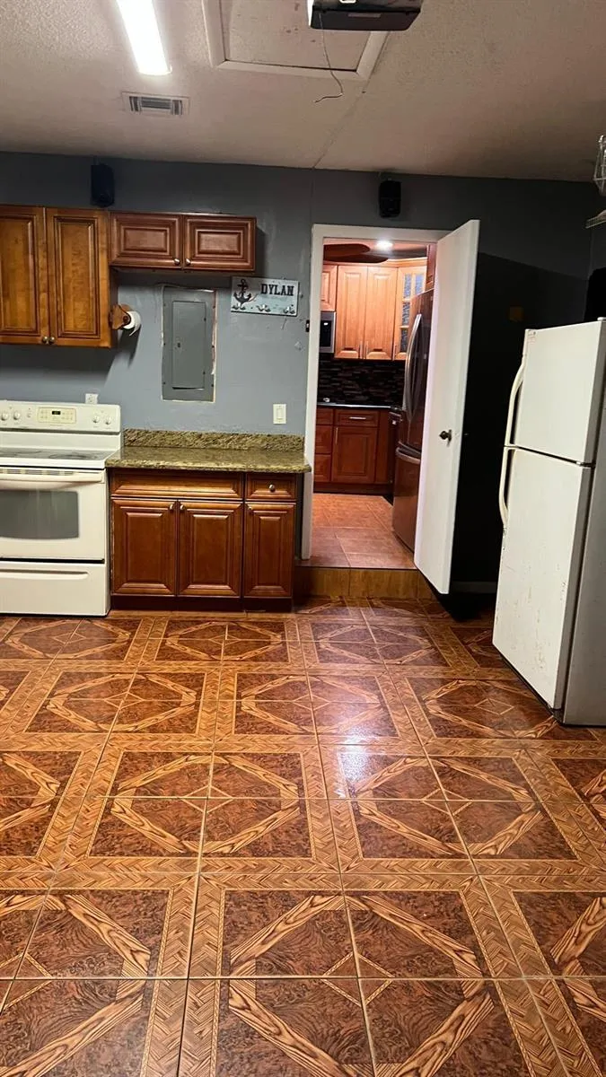 379 SW 34th Terrace Deerfield Beach, FL 33442