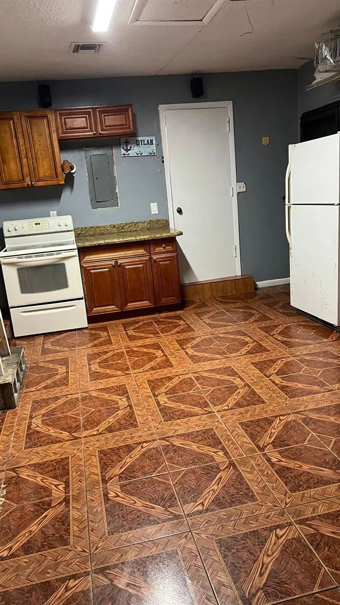 379 SW 34th Terrace Deerfield Beach, FL 33442
