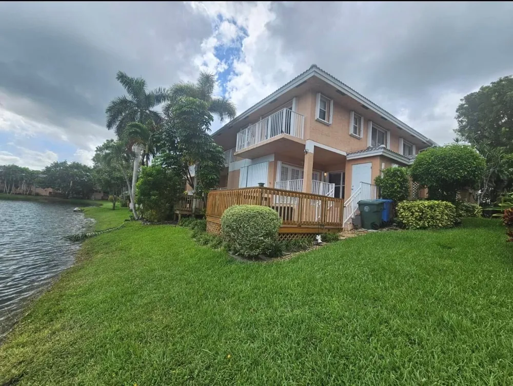 3275 NW 44TH STREET #2 Oakland Park, FL 33309