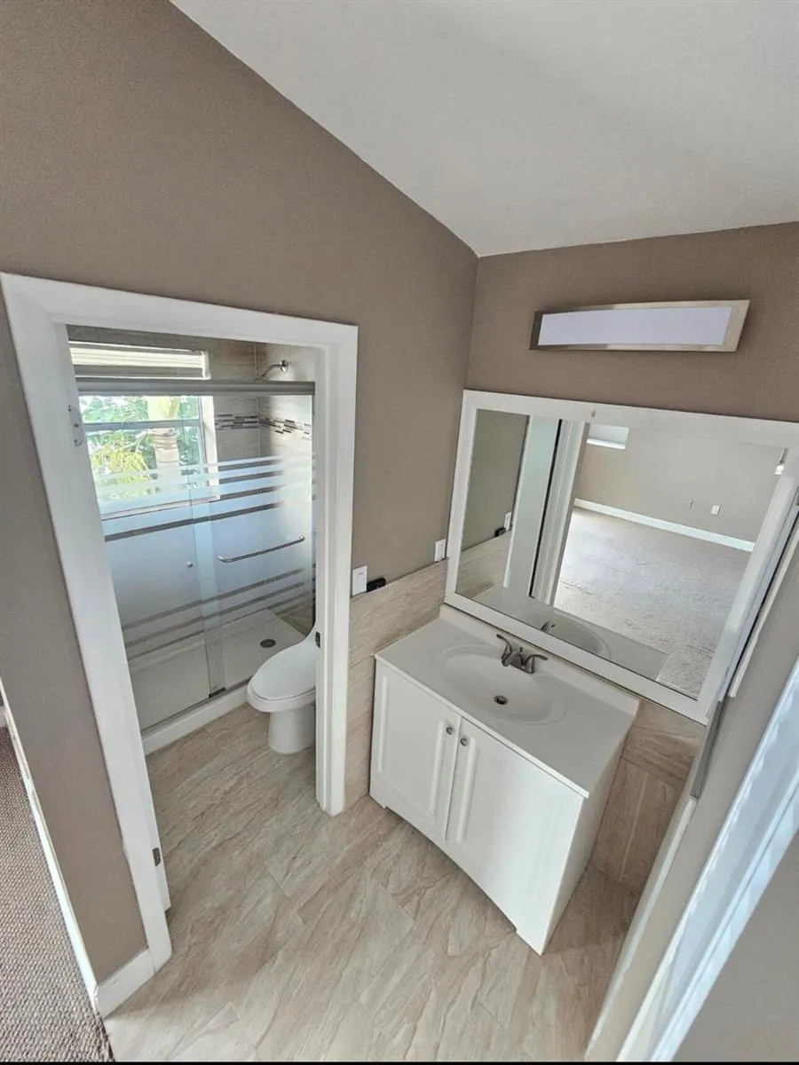 3275 NW 44TH STREET #2 Oakland Park, FL 33309