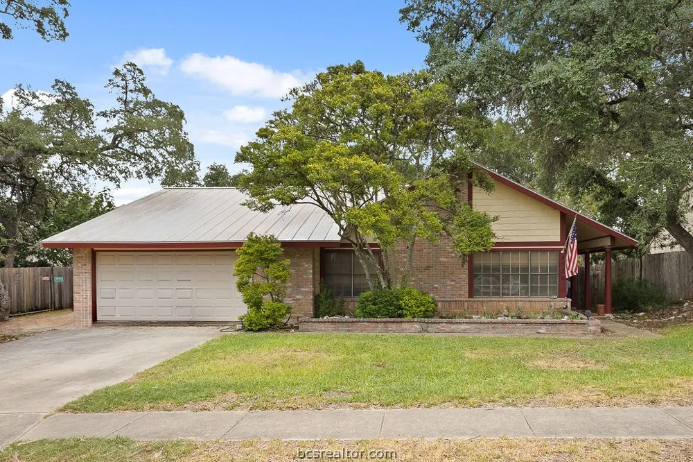 8538 Marathon Drive Universal City, TX 78148
