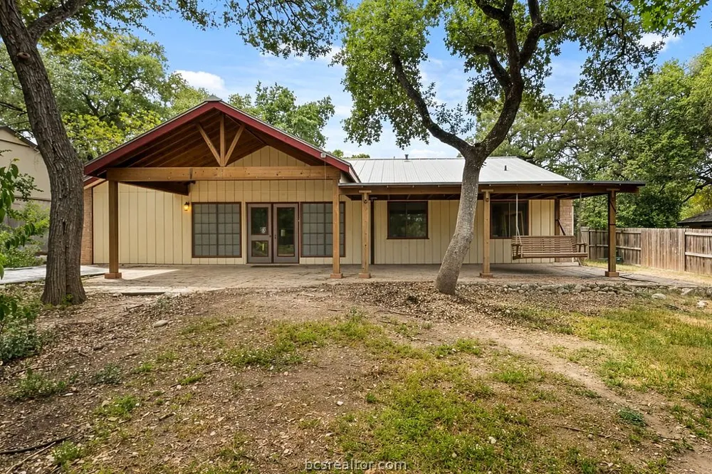 8538 Marathon Drive Universal City, TX 78148