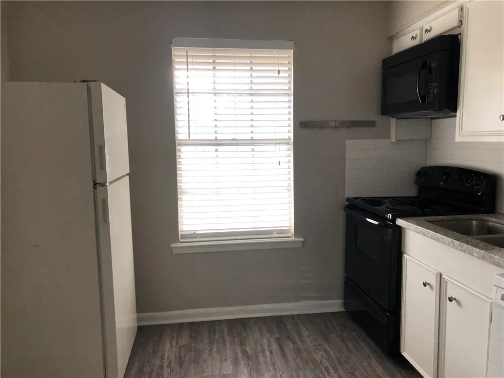 1835 Wilde Oak #B Bryan, TX 77802