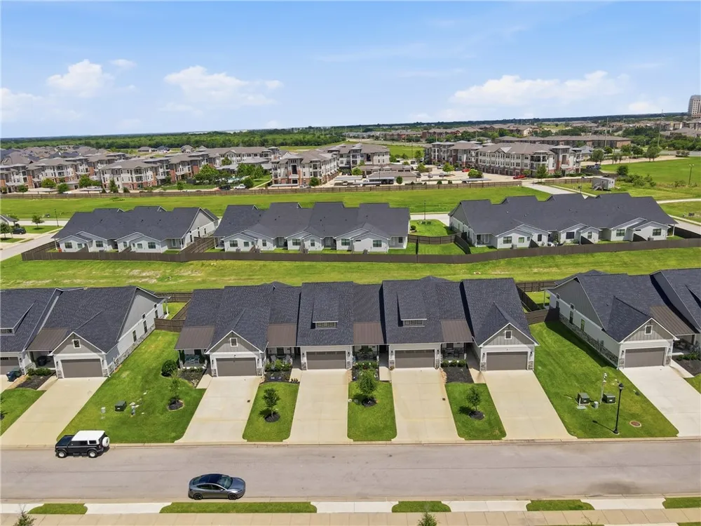 5046 Mooney Falls Drive Bryan, TX 77802