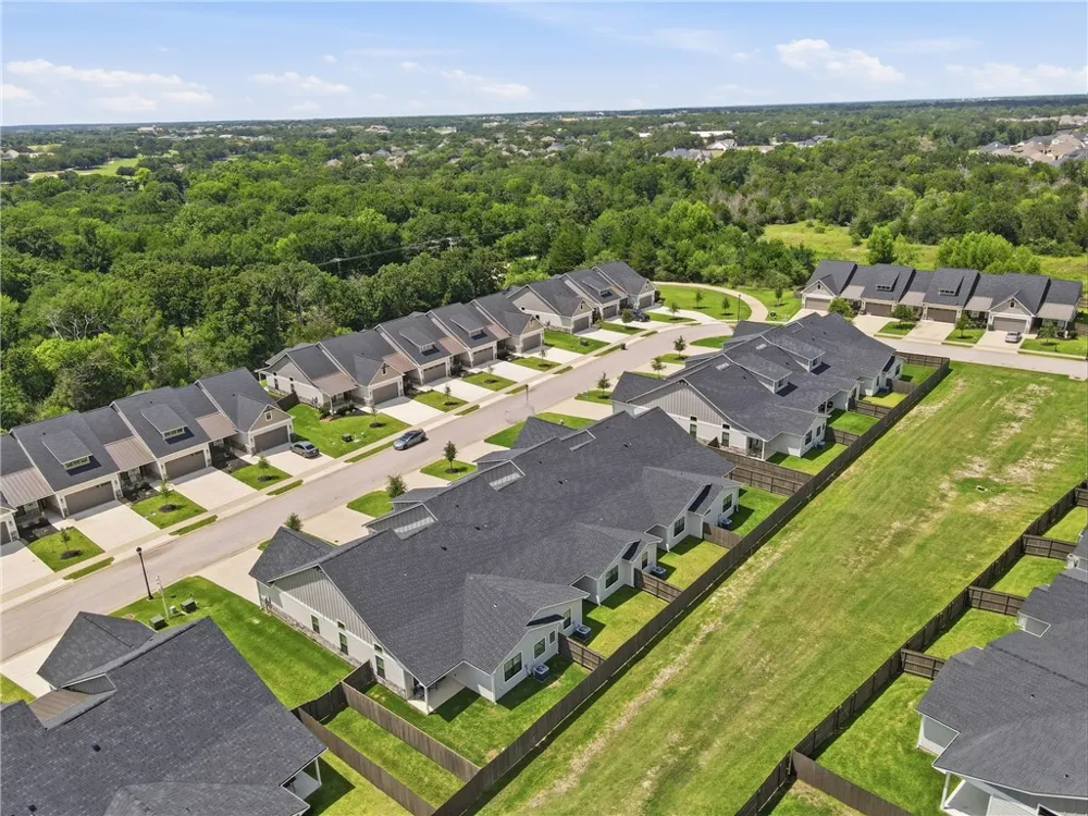 5046 Mooney Falls Drive Bryan, TX 77802