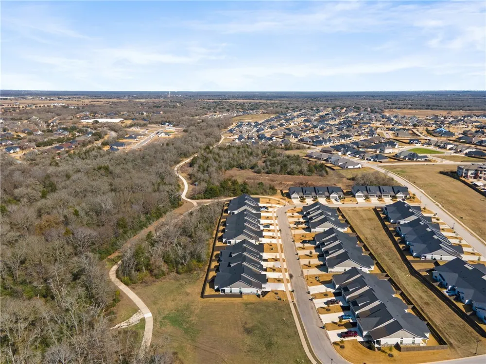 5046 Mooney Falls Drive Bryan, TX 77802