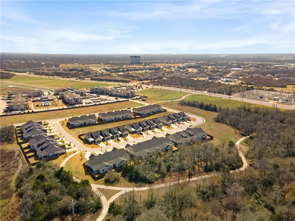 5046 Mooney Falls Drive Bryan, TX 77802