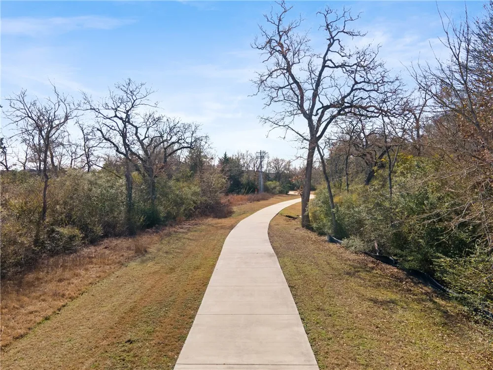 5046 Mooney Falls Drive Bryan, TX 77802