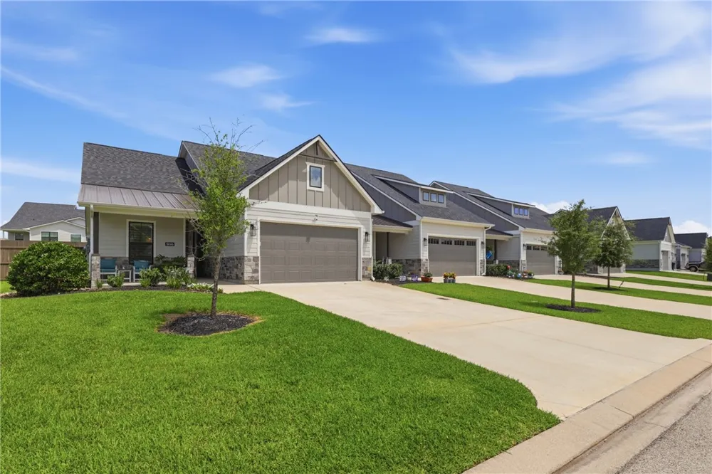 5046 Mooney Falls Drive Bryan, TX 77802