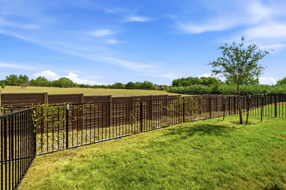 2210 Cornfield Drive Pflugerville, TX 78660