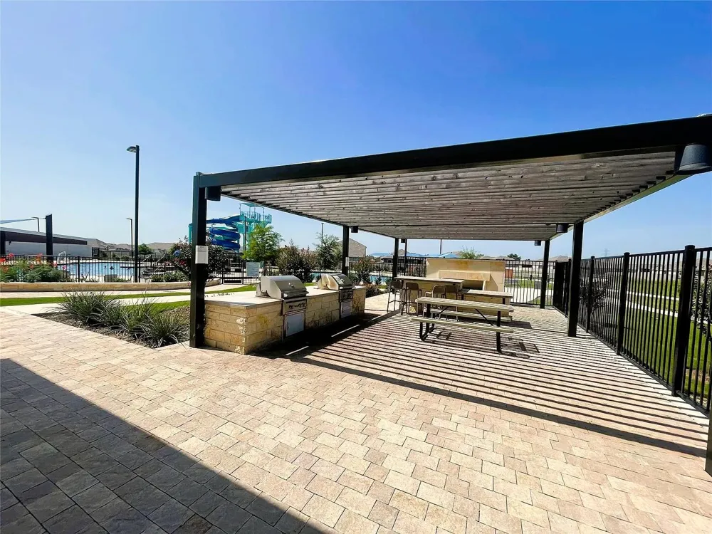 202 Pastar Falls Seguin, TX 78155