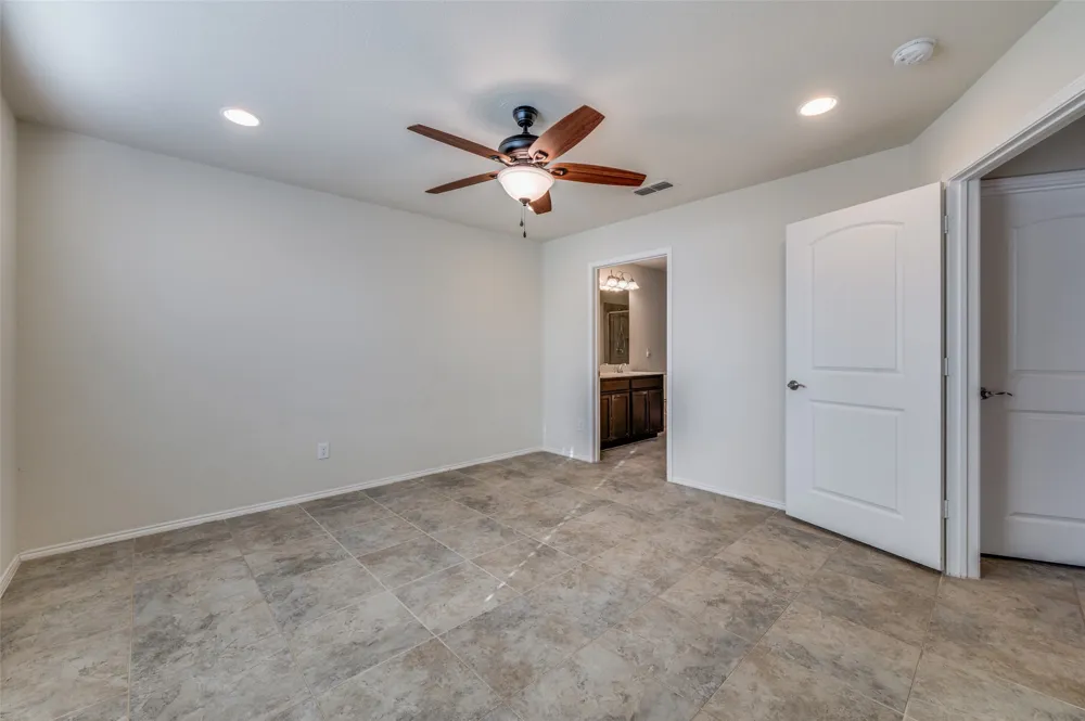 2325 Beachfront Drive Frisco, TX 75036