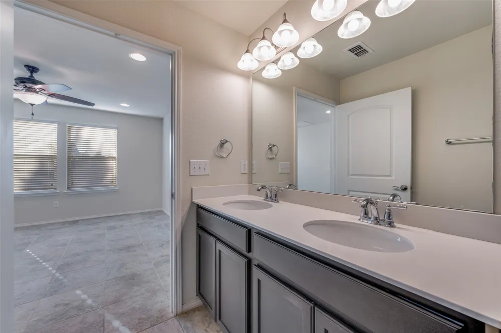 2325 Beachfront Drive Frisco, TX 75036