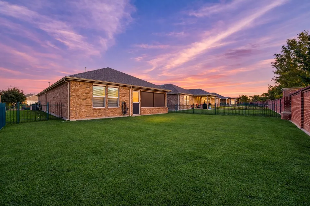 2325 Beachfront Drive Frisco, TX 75036