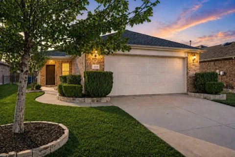 2325 Beachfront Drive