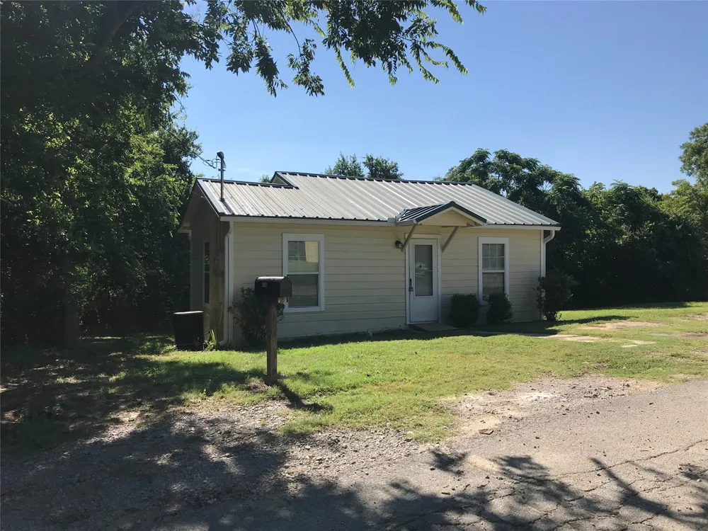 416 Shannon Street Weatherford, TX 76086