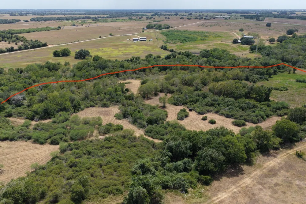County Road 322 Shiner, TX 77995
