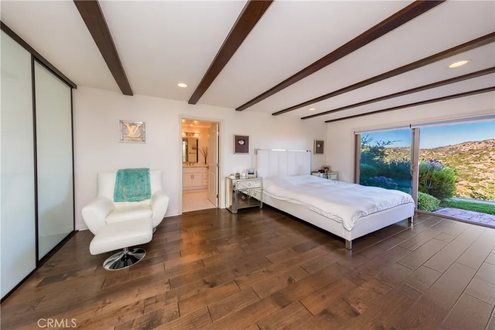 26 Corral Bell Canyon, CA 91307