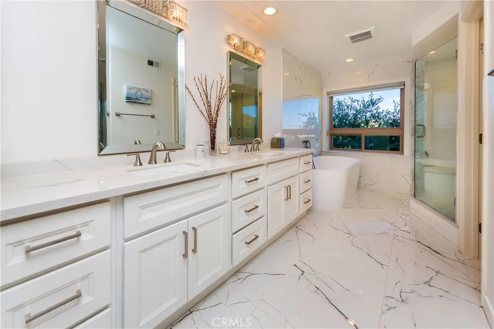 26 Corral Bell Canyon, CA 91307