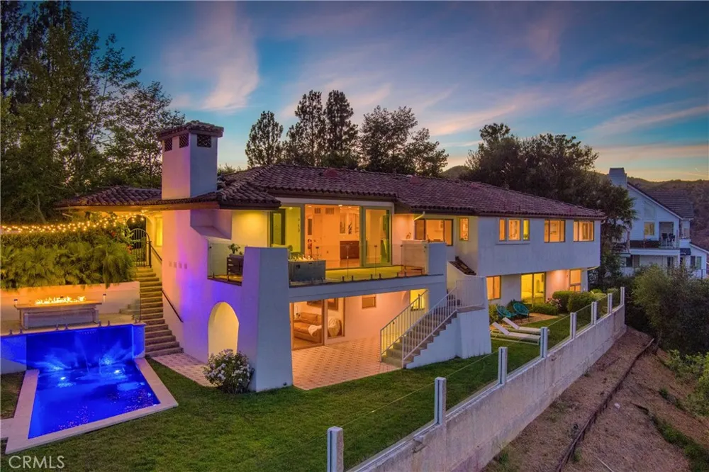 26 Corral Bell Canyon, CA 91307