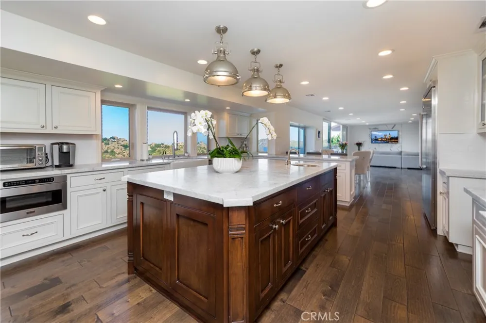 26 Corral Bell Canyon, CA 91307