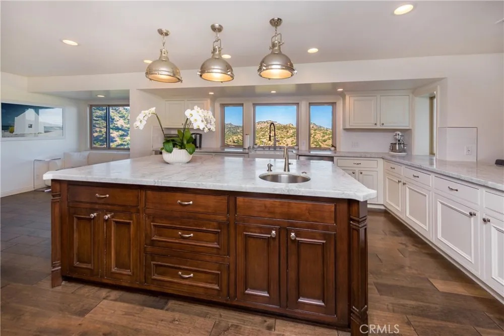 26 Corral Bell Canyon, CA 91307
