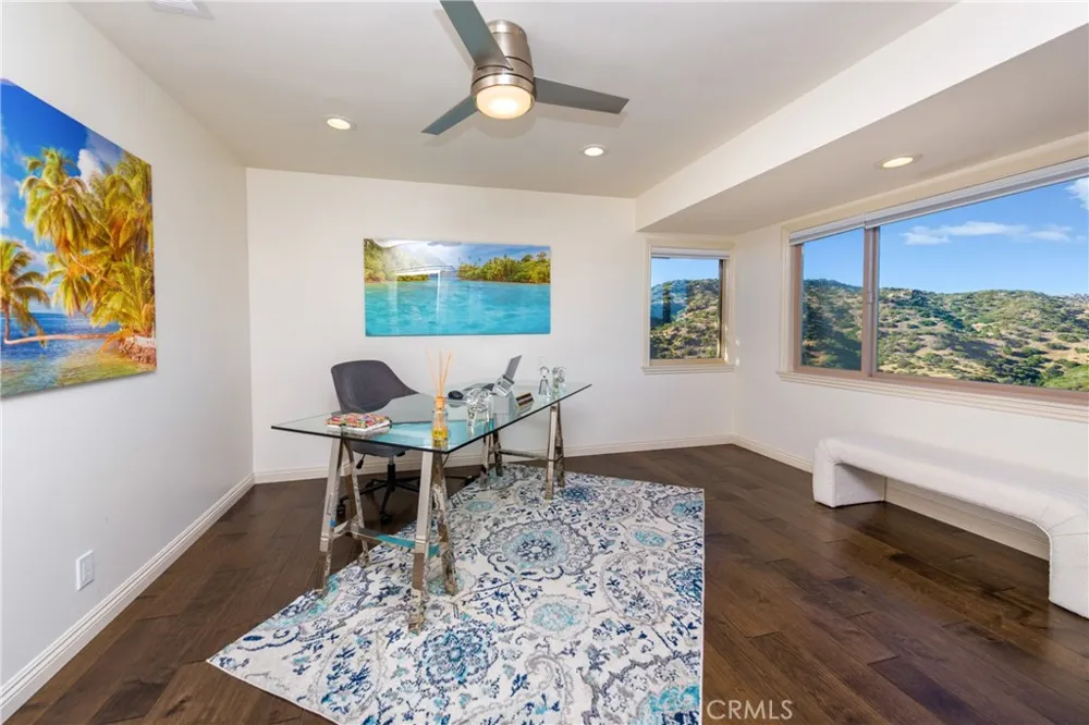 26 Corral Bell Canyon, CA 91307