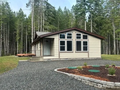 797 NE Blacksmith Drive