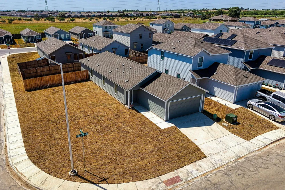 245 Pastar Falls Seguin, TX 78155