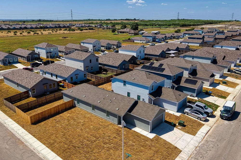245 Pastar Falls Seguin, TX 78155