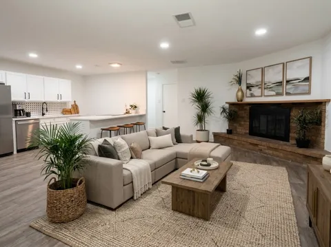 124 W Way Drive