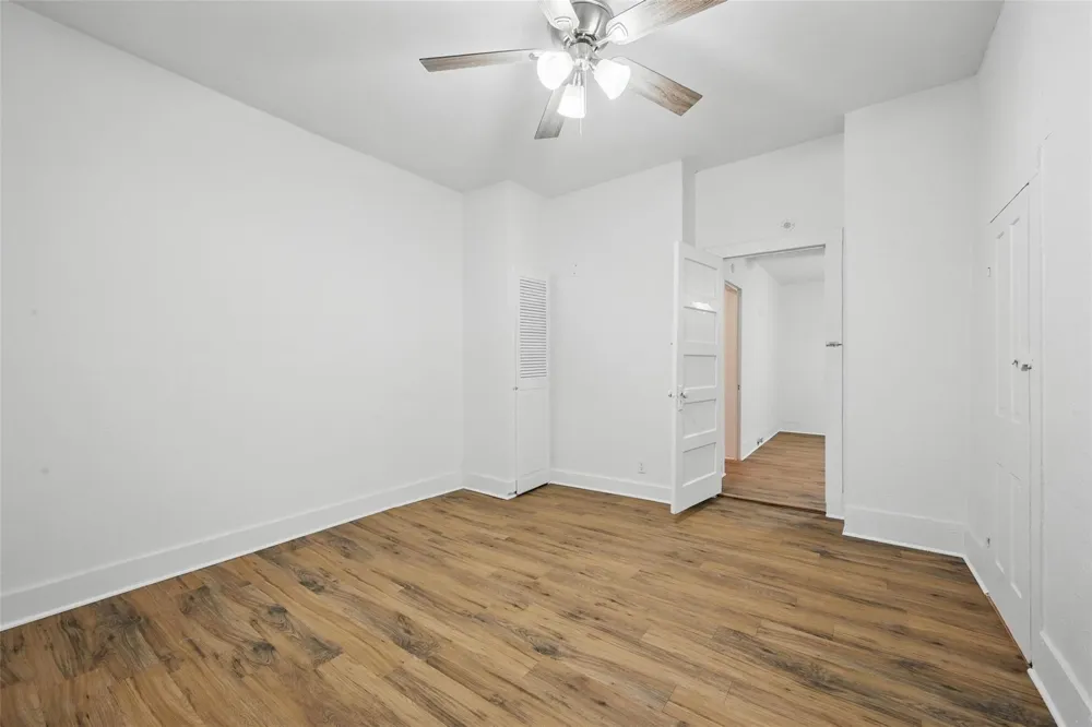 906 E Houston Street Sherman, TX 75092