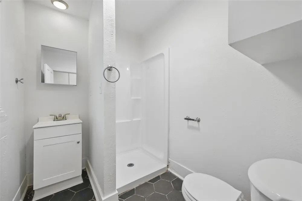 906 E Houston Street Sherman, TX 75092