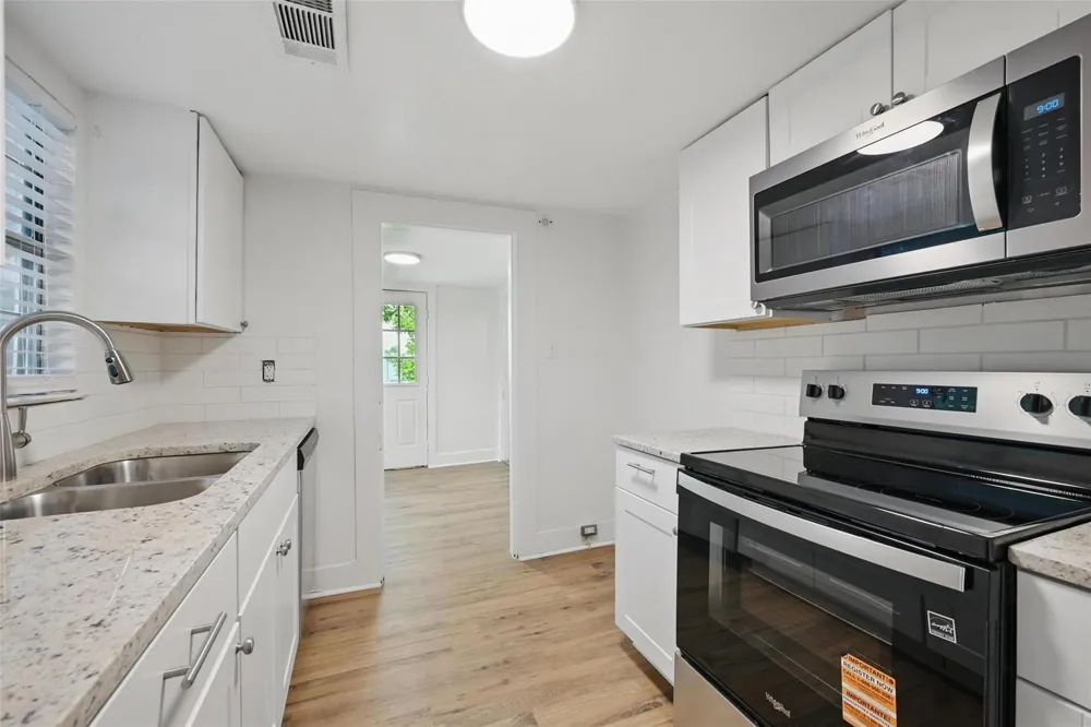 906 E Houston Street Sherman, TX 75092
