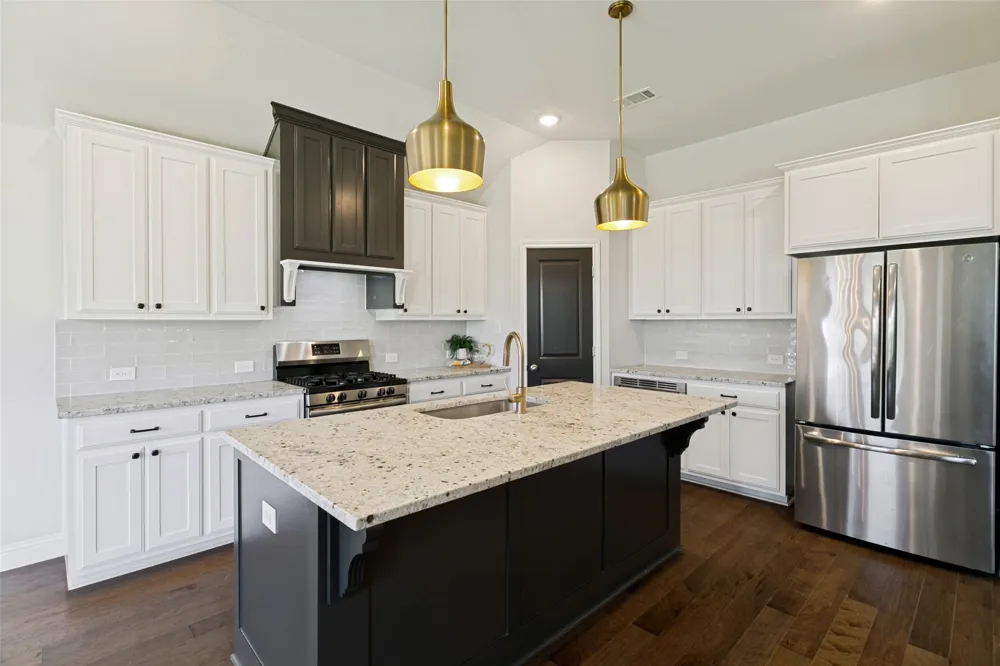 817 Highlands Avenue Aledo, TX 76008